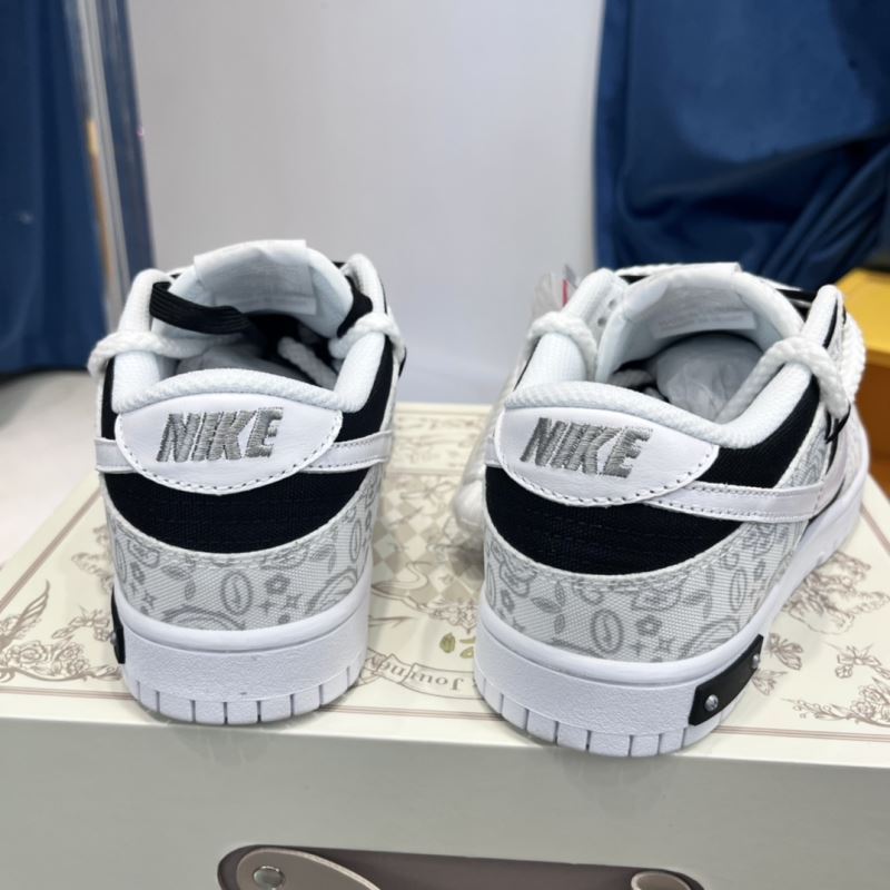 Nike Dunk Shoes